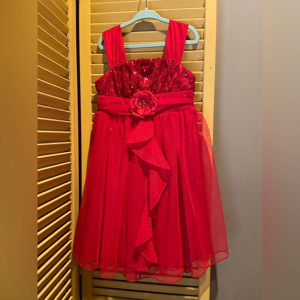 Sparkly red dress size 6